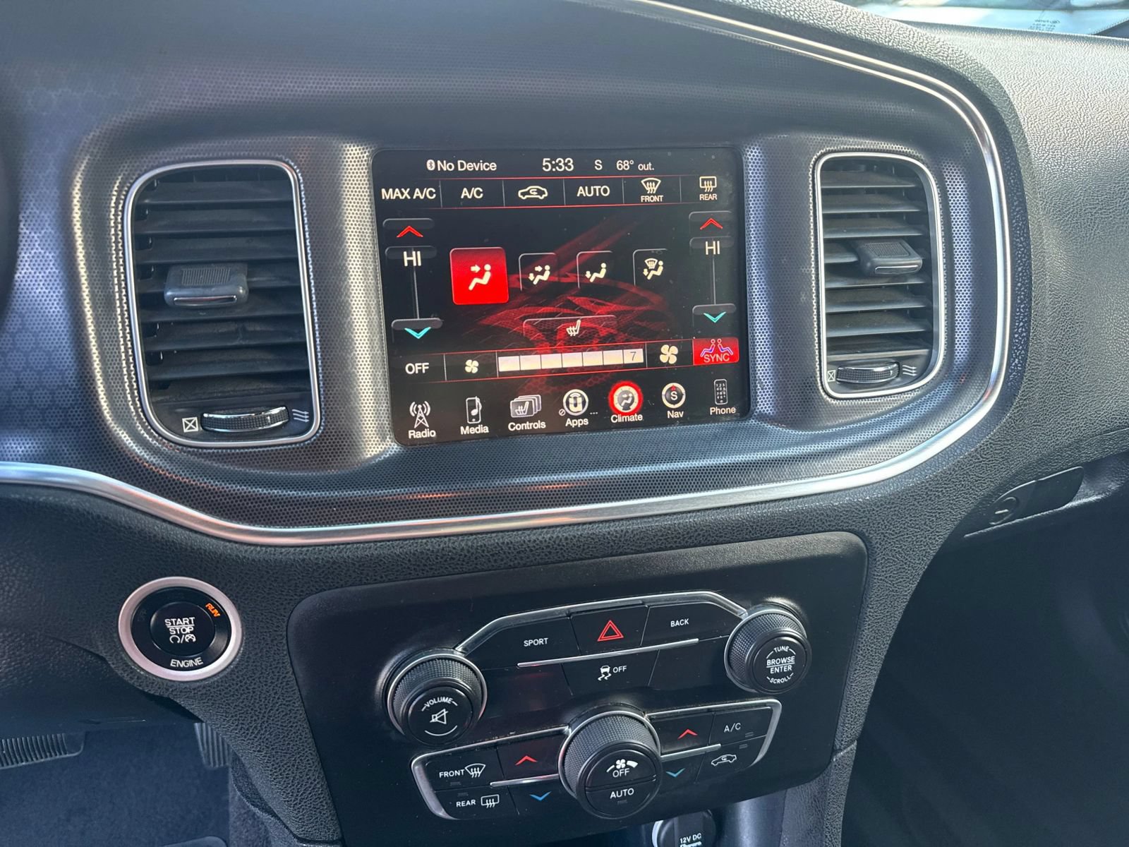 Used 2015 Dodge Charger R/T RWD image 21