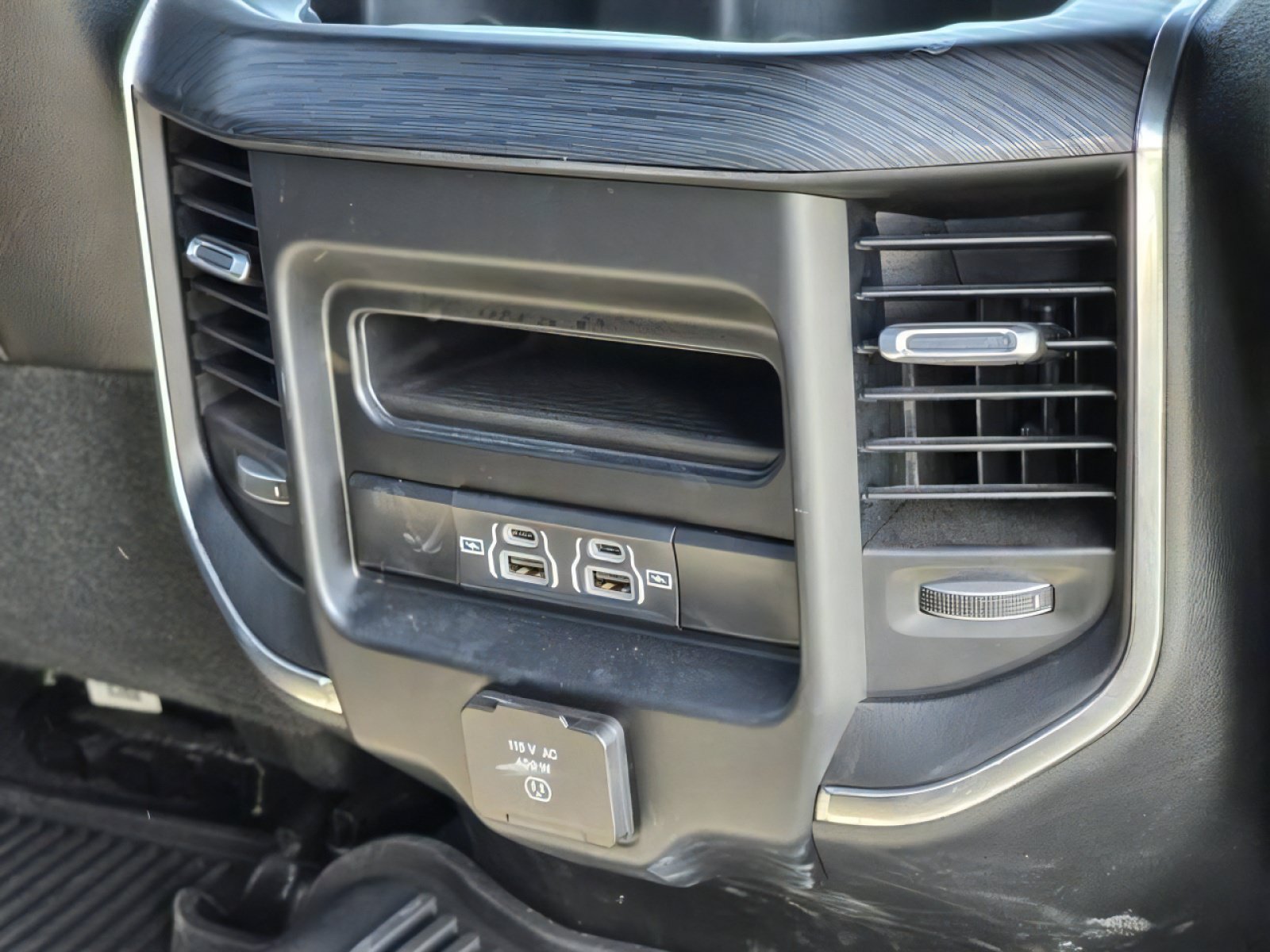 Used 2024 RAM 3500 Laramie w/ Night Edition AWD/4WD image 16