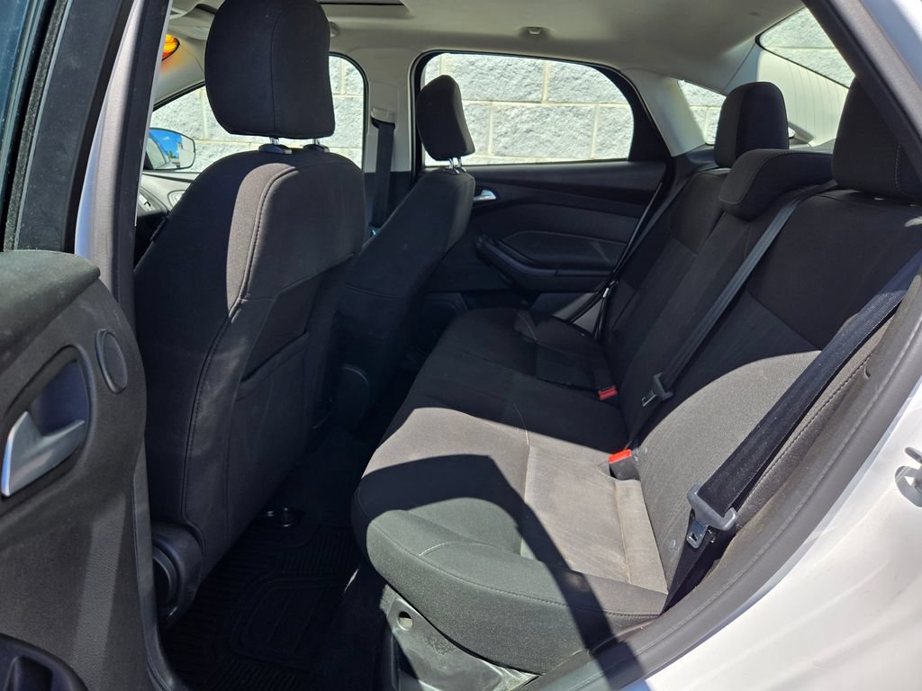 Used 2017 Ford Focus SEL FWD image 33