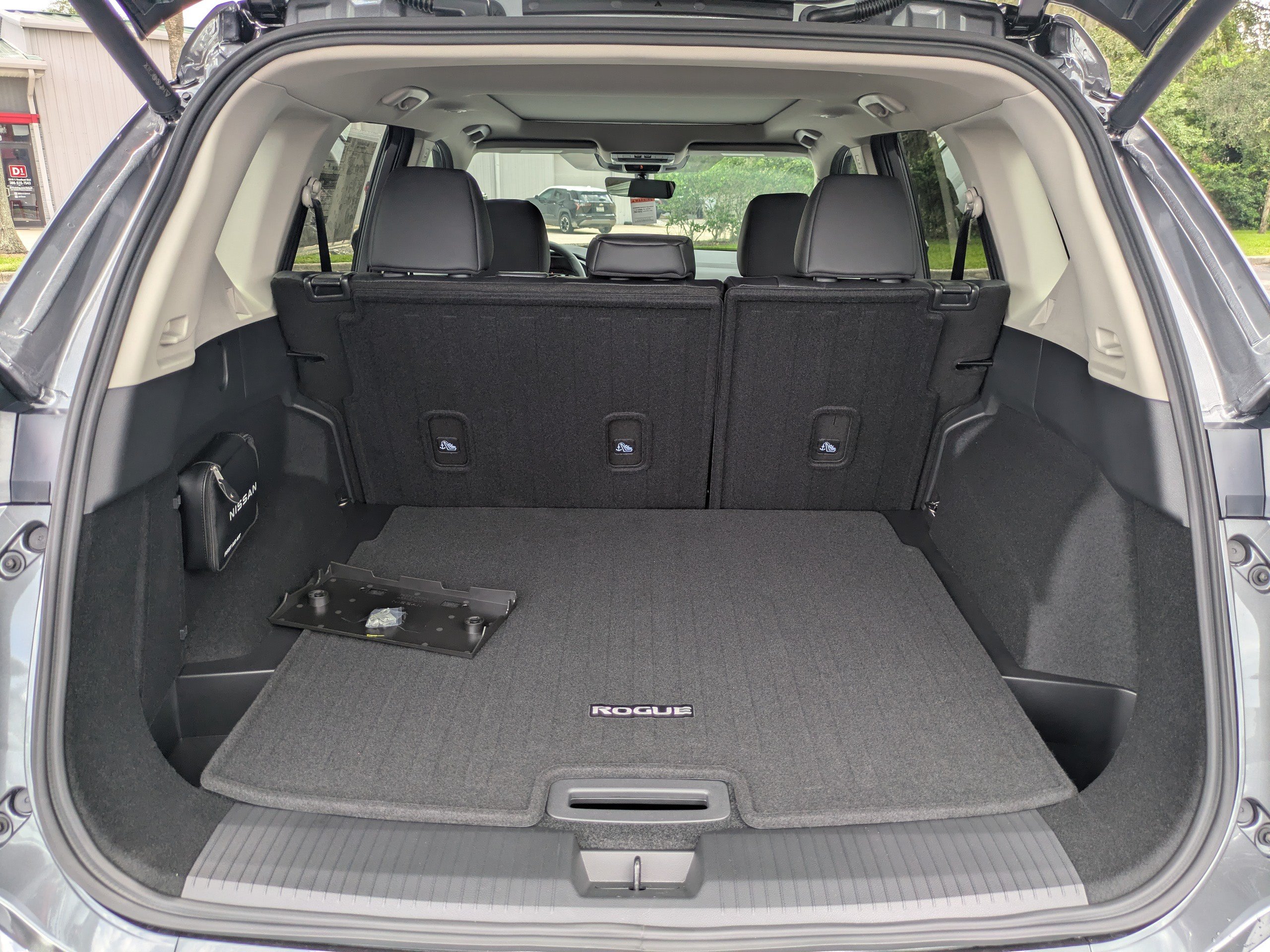 New 2026 Nissan Rogue Dark Armor FWD image 13