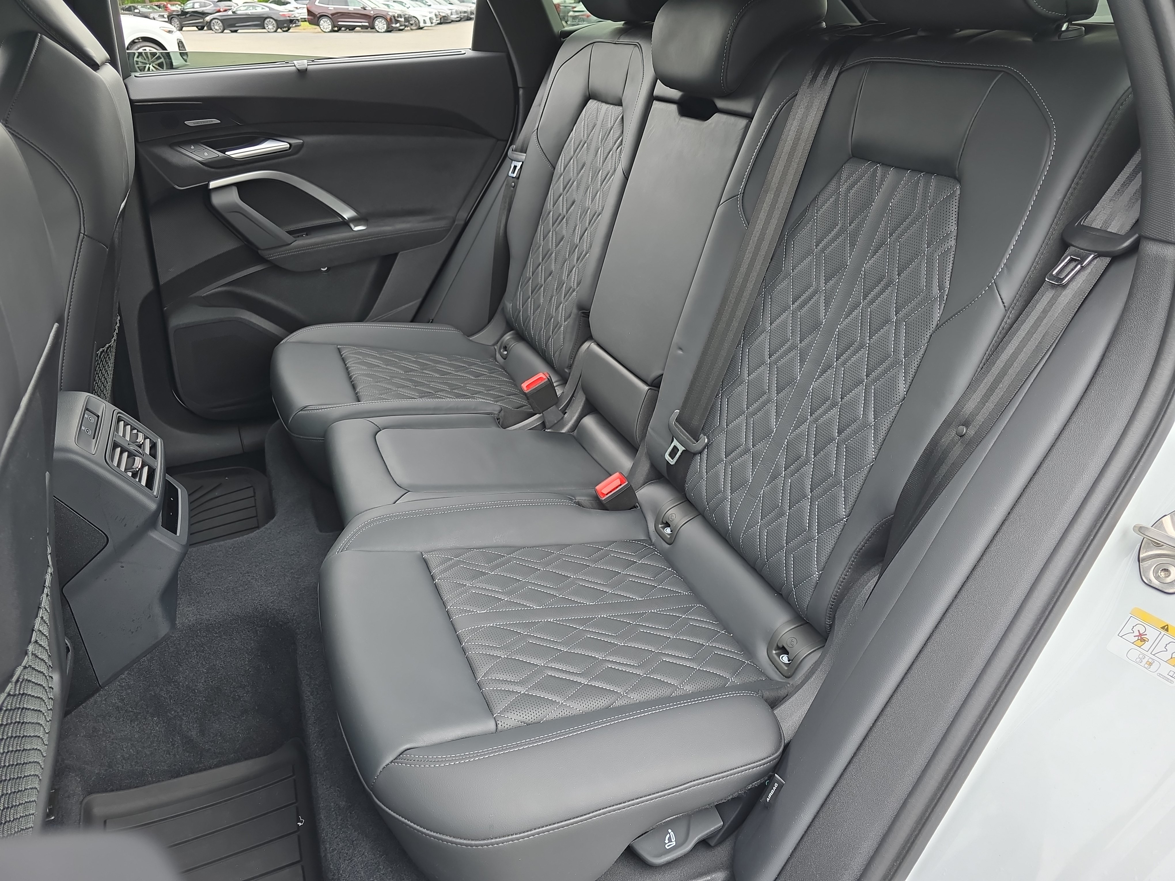 Used 2025 Audi SQ5 Premium Plus w/ Premium Plus Package AWD/4WD image 14