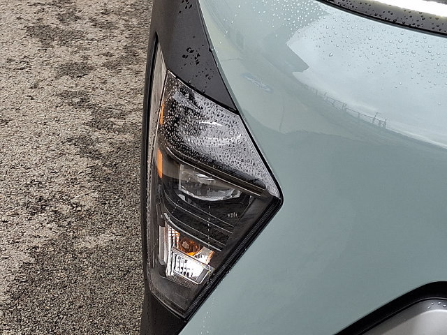 New 2027 Hyundai Kona SE AWD/4WD image 9