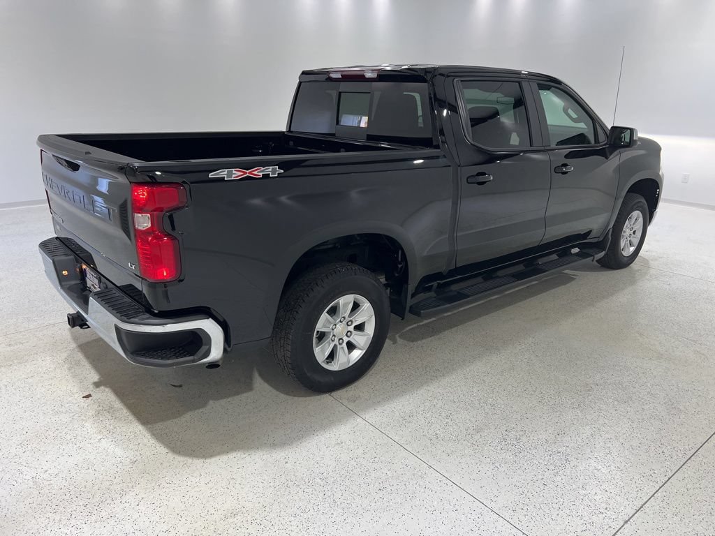 Used 2024 Chevrolet Silverado 1500 LT w/ Leather Package AWD/4WD image 5