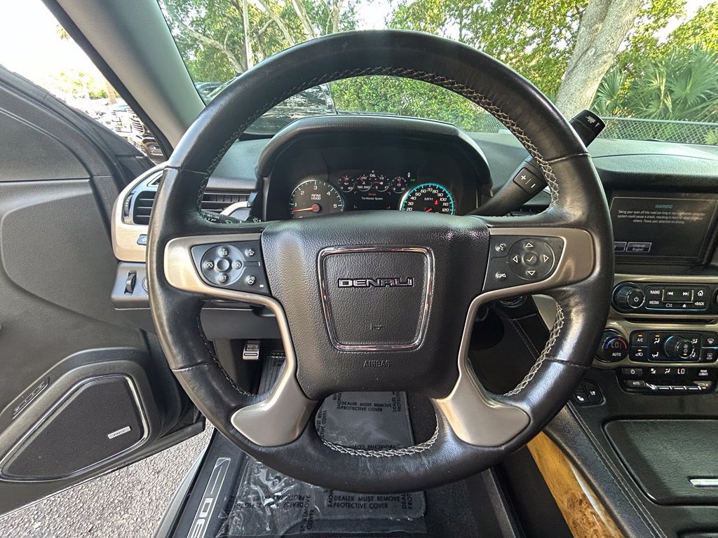 Used 2017 GMC Yukon Denali RWD image 13