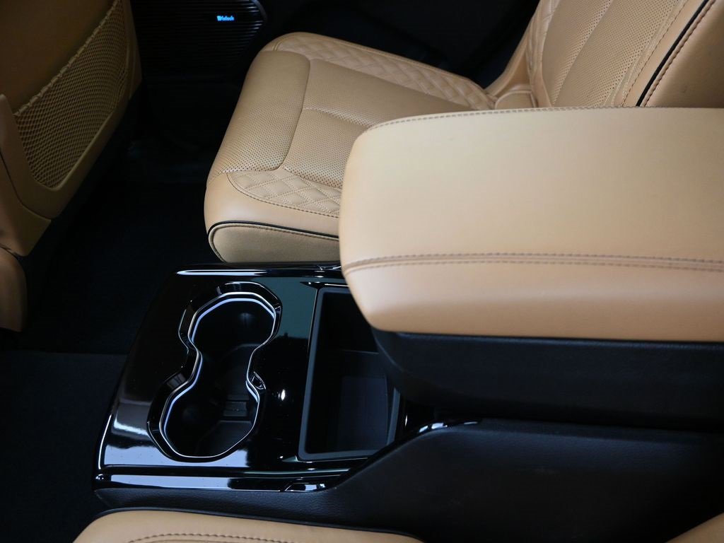 Used 2023 Jeep Grand Cherokee L Summit w/ Advanced Protech Group IV image 20