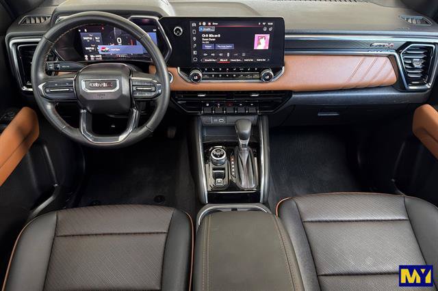 Certified 2024 GMC Canyon AT4 w/ AT4 Premium Package AWD/4WD image 15