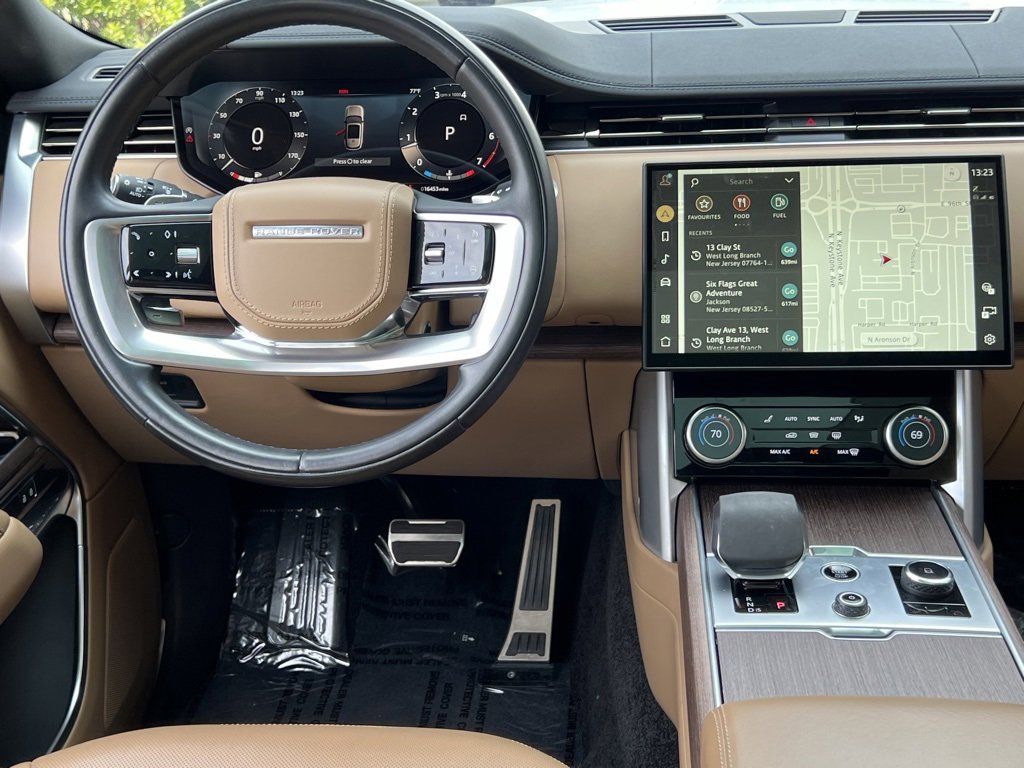 Used 2023 Land Rover Range Rover SE image 16