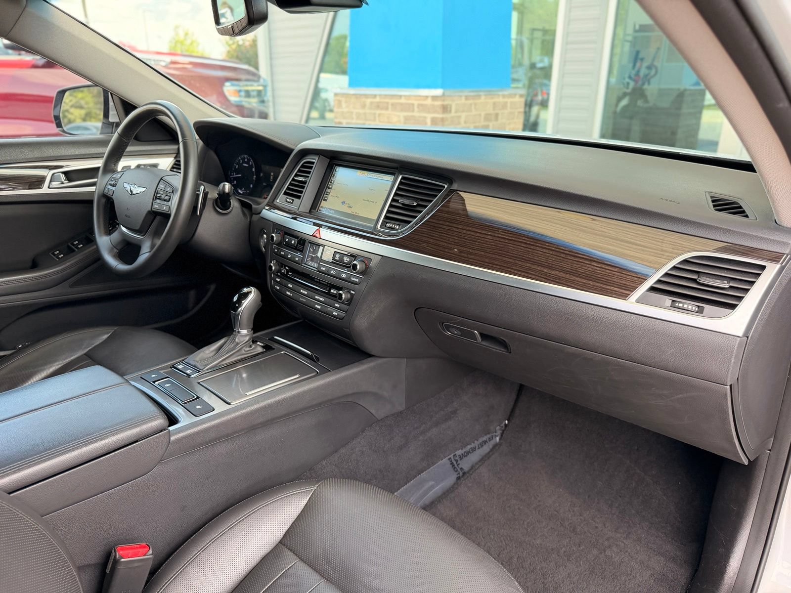 Used 2017 Genesis G80 3.8 AWD/4WD image 28