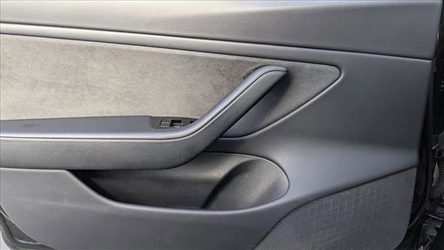 Used 2020 Tesla Model 3 Performance image 11