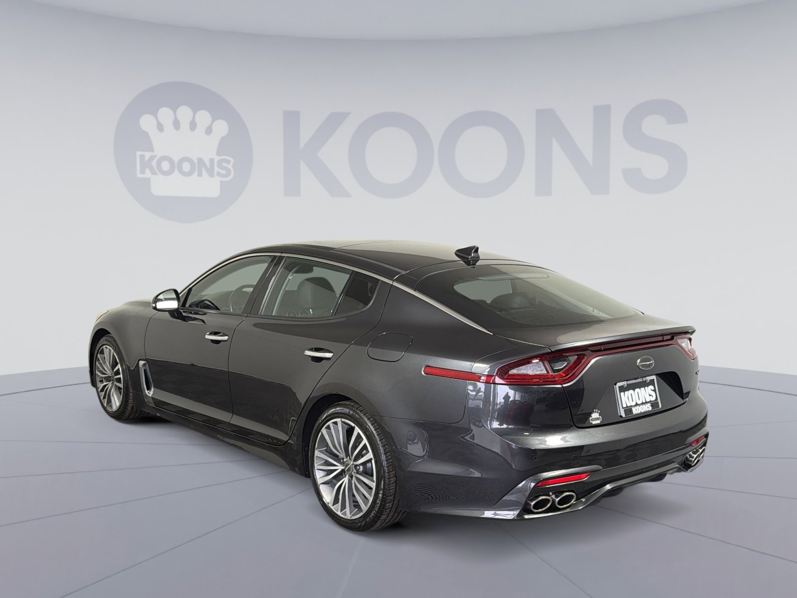 Used 2019 Kia Stinger Premium image 4