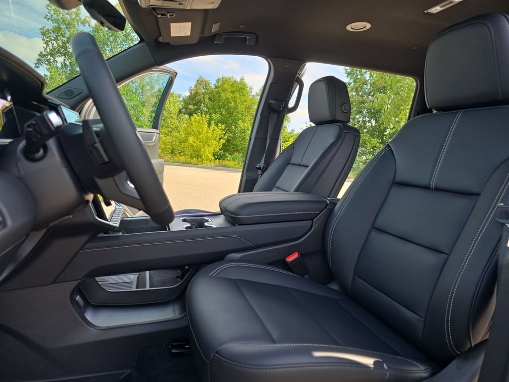 New 2027 GMC Acadia Elevation w/ Black Edition AWD/4WD image 16