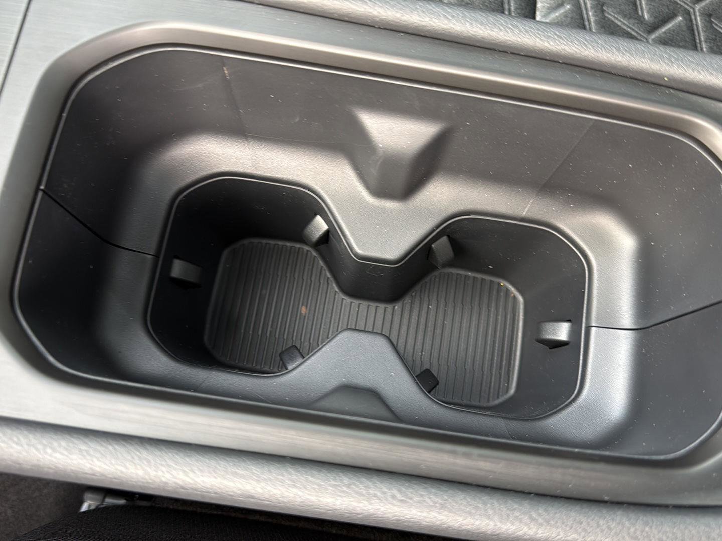 New 2026 Nissan Kicks SV w/ SV Premium Package image 29