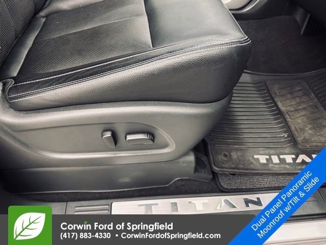 Used 2020 Nissan Titan SL w/ Moonroof Package image 11