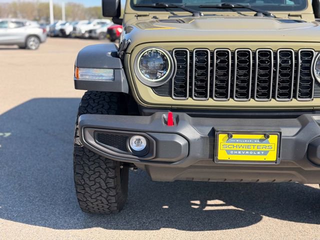 Used 2025 Jeep Wrangler Unlimited Rubicon AWD/4WD image 4