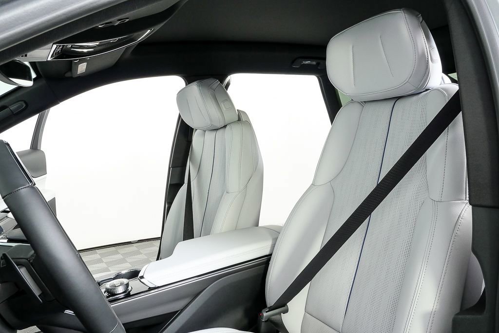 New 2026 Cadillac Lyriq Sport image 5