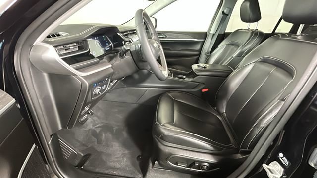 Used 2024 Jeep Grand Cherokee Limited 4xe AWD/4WD image 12
