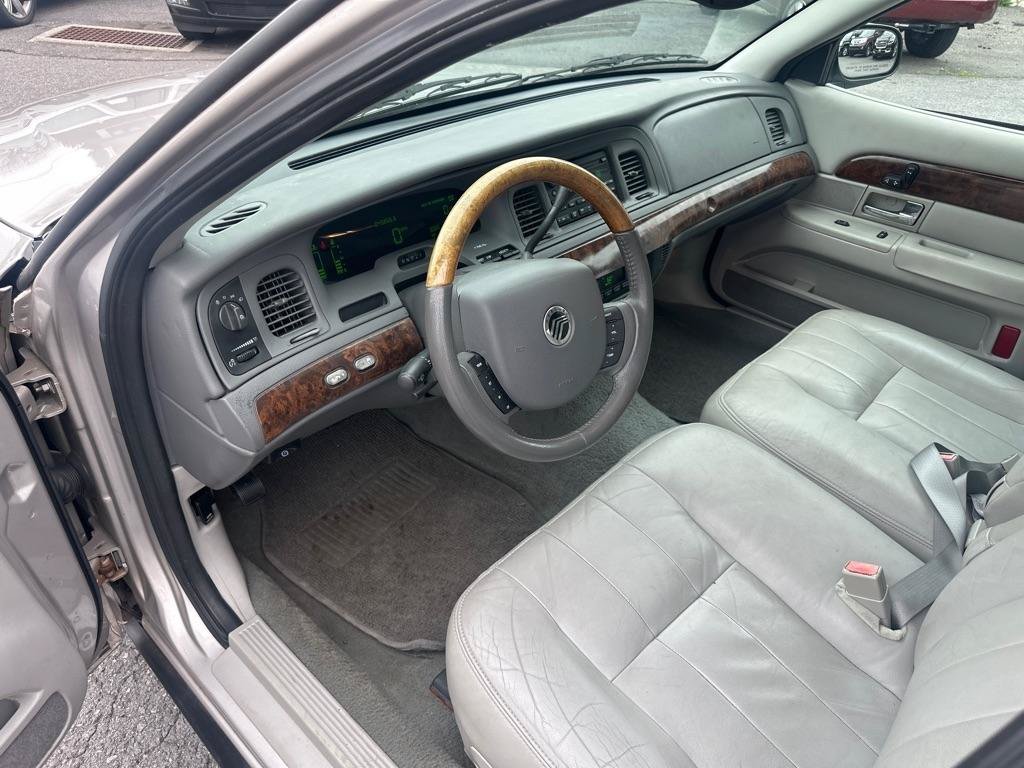 Used 2005 Mercury Grand Marquis LS RWD image 26