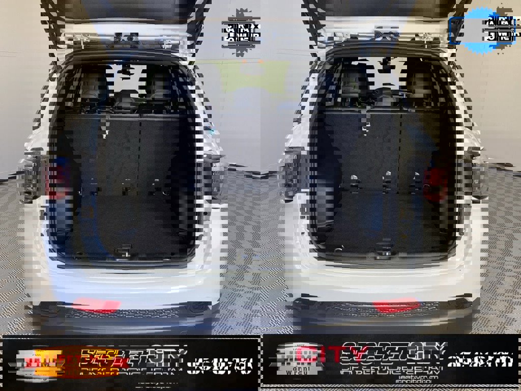 Used 2025 Jeep Compass Latitude w/ Altitude Special Edition image 30