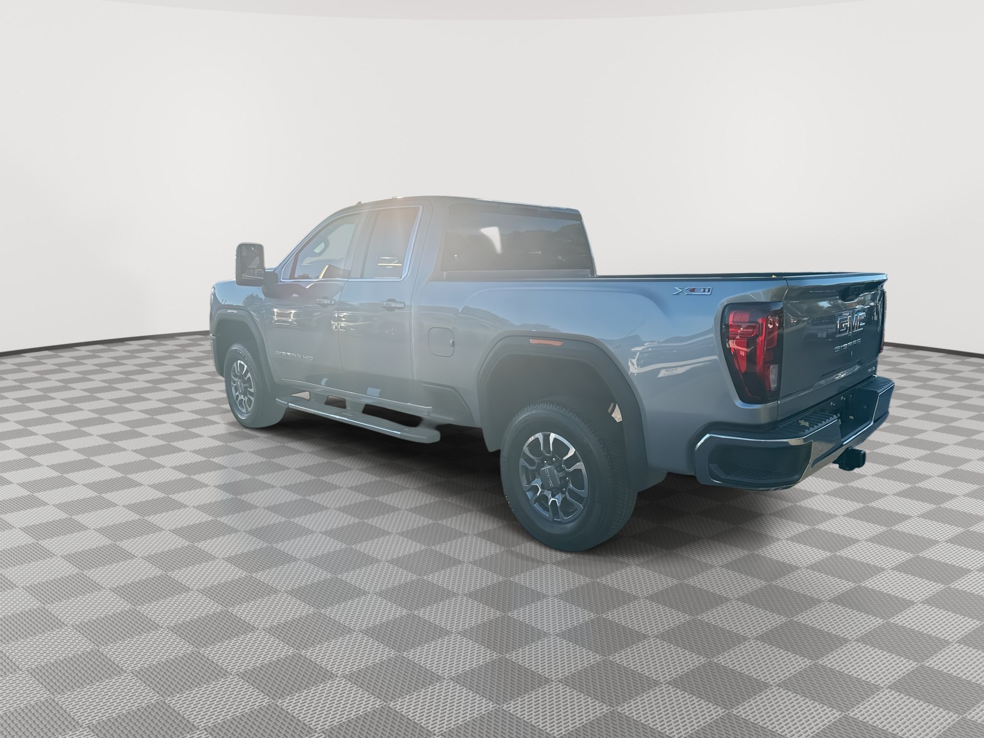 New 2026 GMC Sierra 2500 SLE w/ SLE Value Package; AWD/4WD image 6