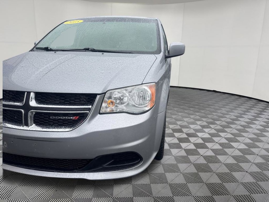 Used 2015 Dodge Grand Caravan SE FWD image 11