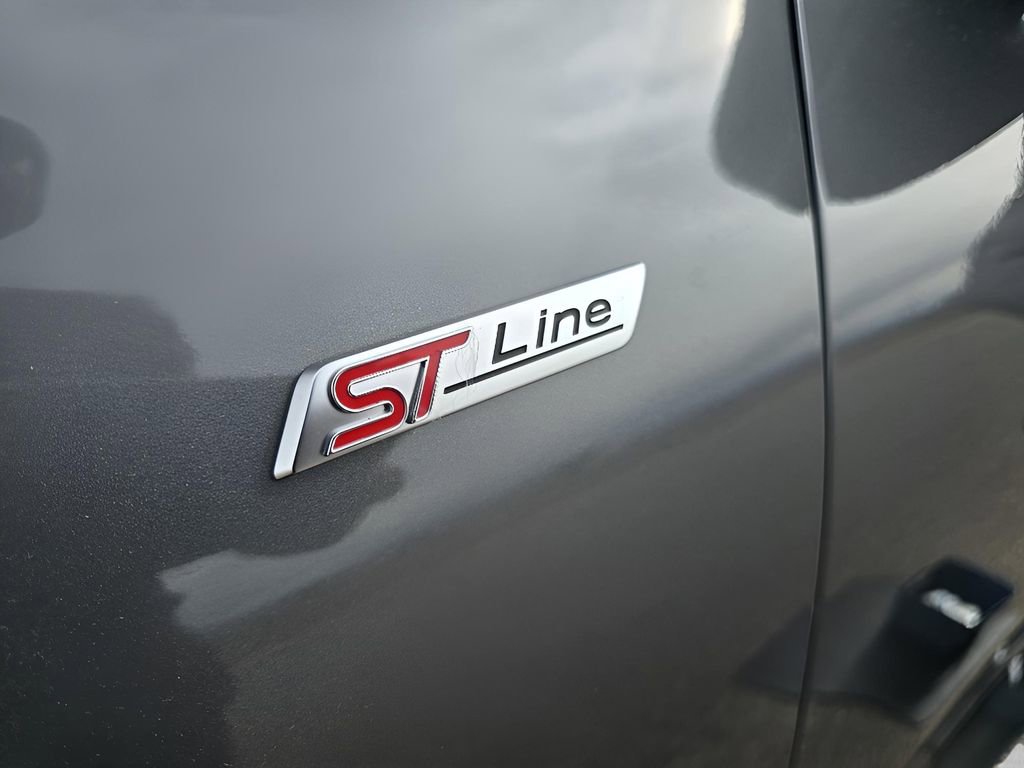 Used 2025 Ford Escape ST-Line image 11