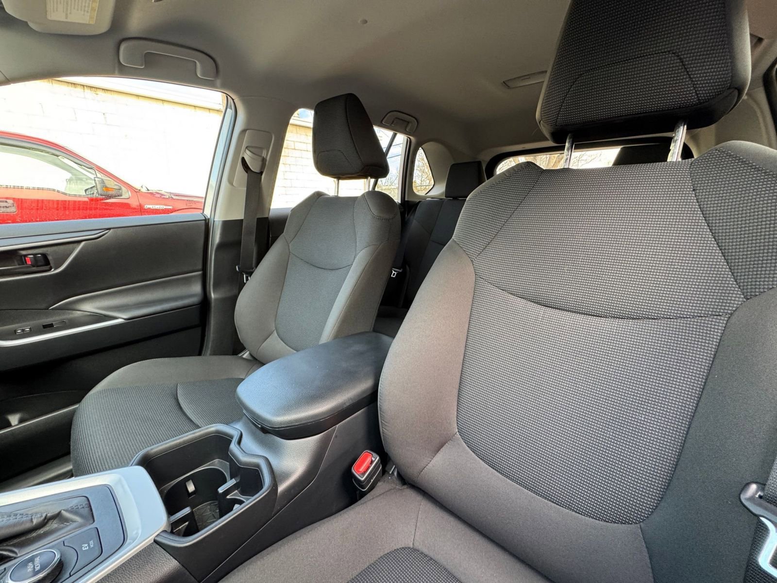 Used 2025 Toyota RAV4 LE image 35