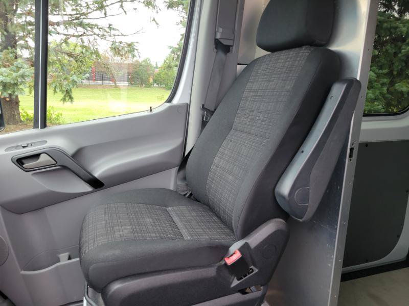 Used 2017 Freightliner Sprinter 3500 RWD image 26