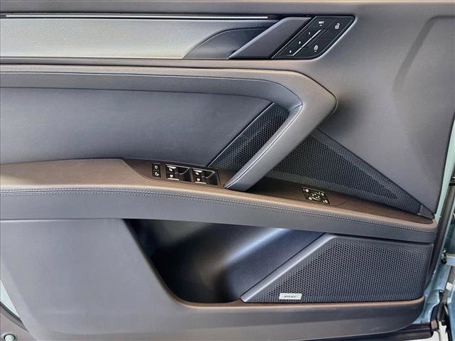 New 2026 Porsche Cayenne Electric AWD/4WD image 11
