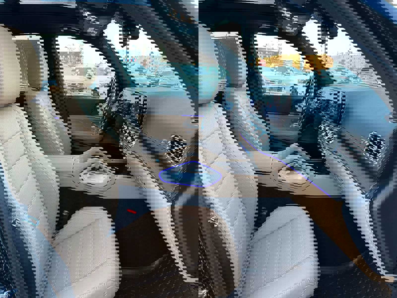 Used 2024 Mercedes-Benz GLE 450 4MATIC image 10