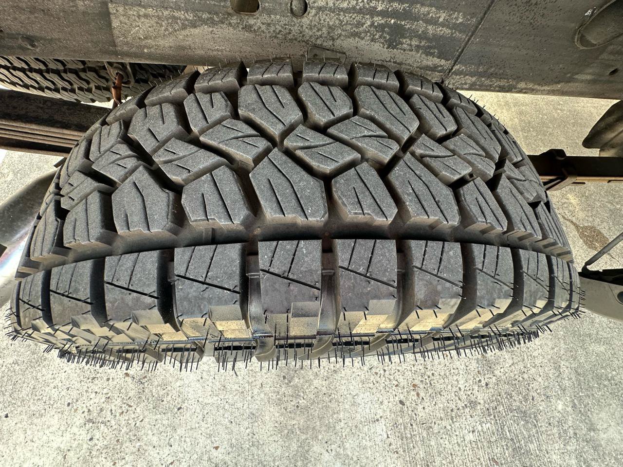 Used 2003 Chevrolet Silverado 2500 LS w/ Skid Plate Package AWD/4WD image 24