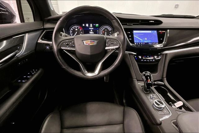 Used 2024 Cadillac XT6 Sport w/ Technology Package image 6