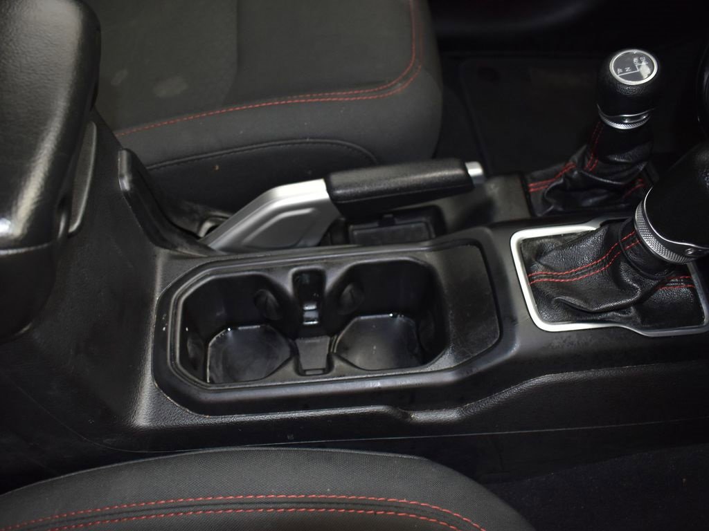 Used 2018 Jeep Wrangler Unlimited Rubicon image 29