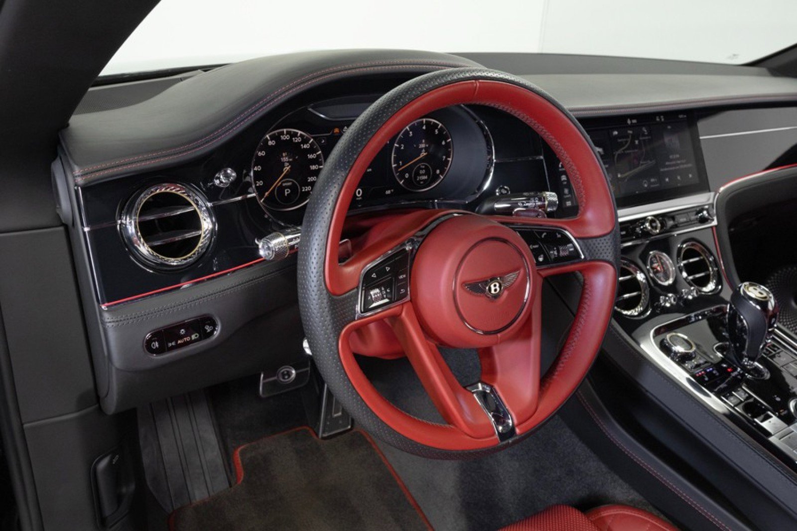 Used 2020 Bentley Continental GT AWD/4WD image 22