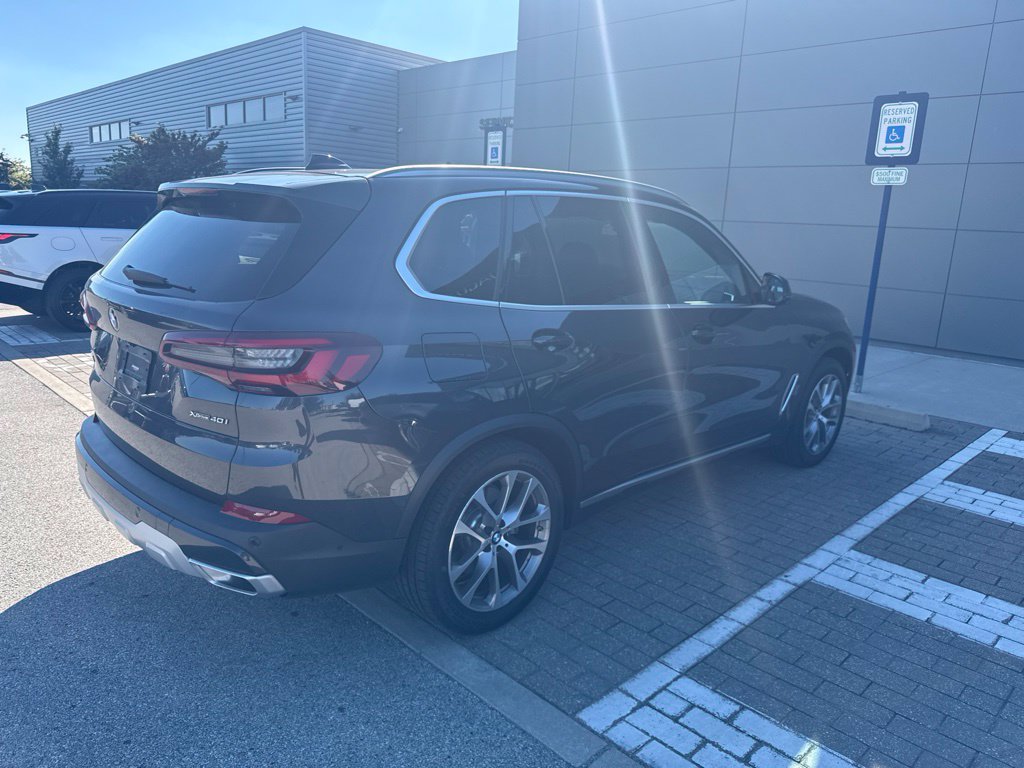 Used 2023 BMW X5 xDrive40i w/ Premium Package AWD/4WD image 5