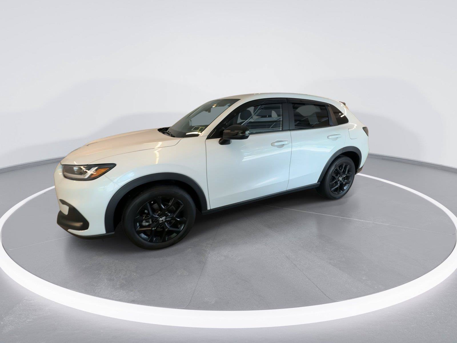 Used 2025 Honda HR-V Sport image 4