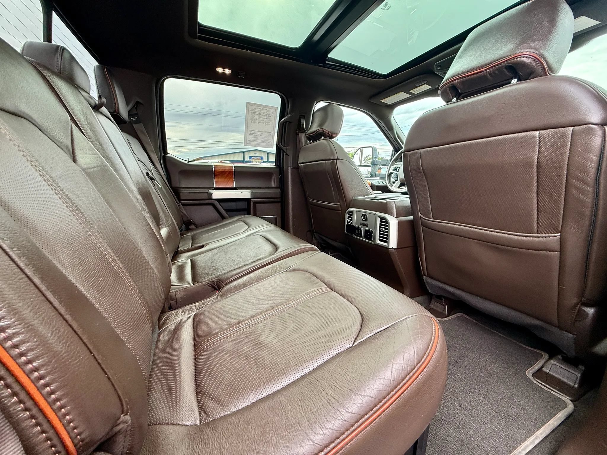 Used 2017 Ford F350 King Ranch w/ King Ranch Ultimate Package AWD/4WD image 14