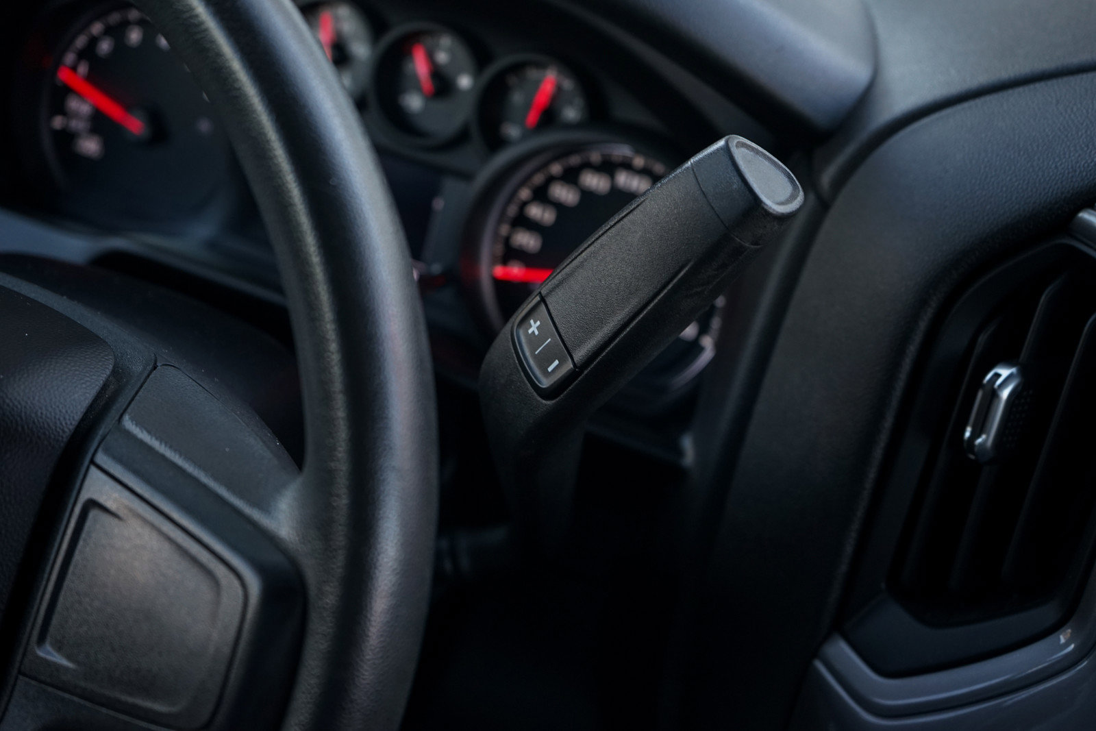 Used 2022 Chevrolet Silverado 1500 Custom Trail Boss w/ LPO, Dark Essentials Package image 19