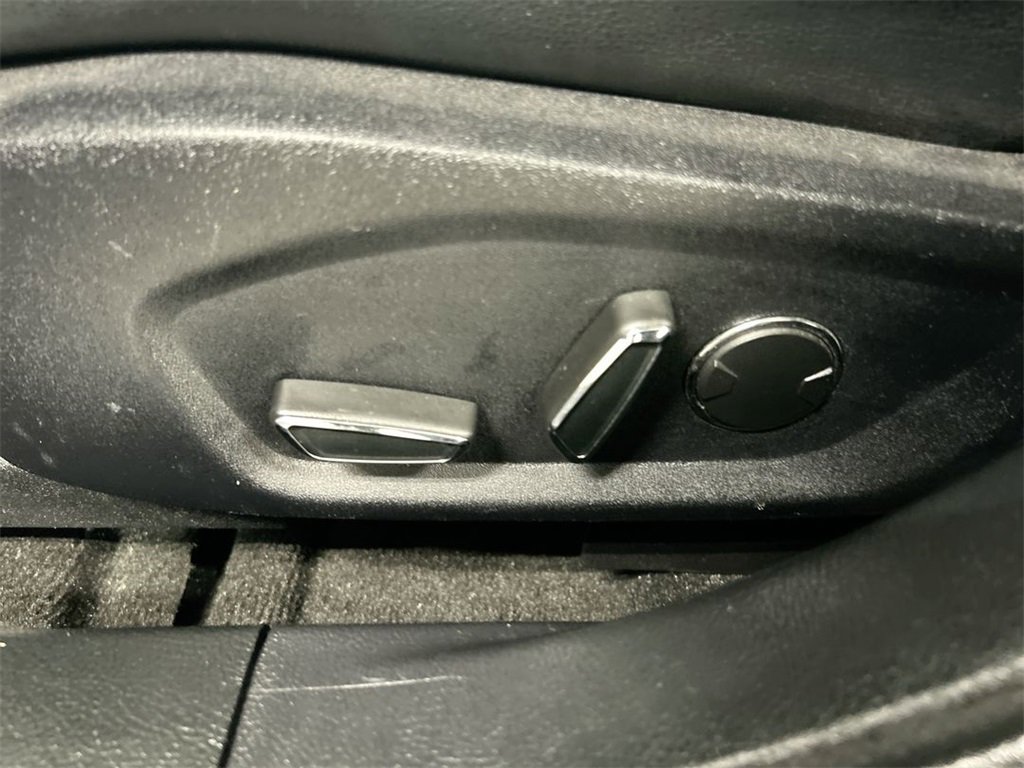 Used 2020 Ford Fusion Energi Titanium image 10