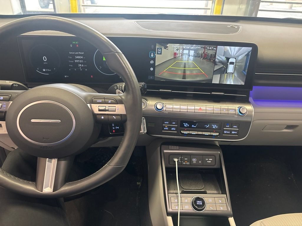 Used 2024 Hyundai Kona Limited FWD image 4