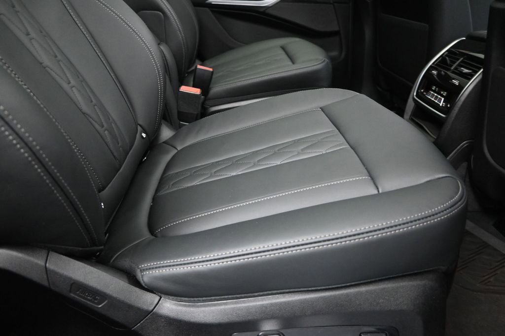 Used 2025 BMW X7 M60i w/ Executive Package AWD/4WD image 22