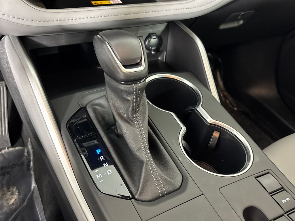 Used 2024 Toyota Highlander XLE image 21