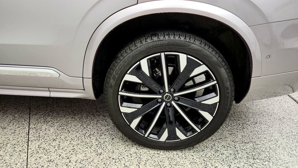 Used 2026 Volvo XC90 B6 Plus w/ Protection Package Premier AWD/4WD image 9