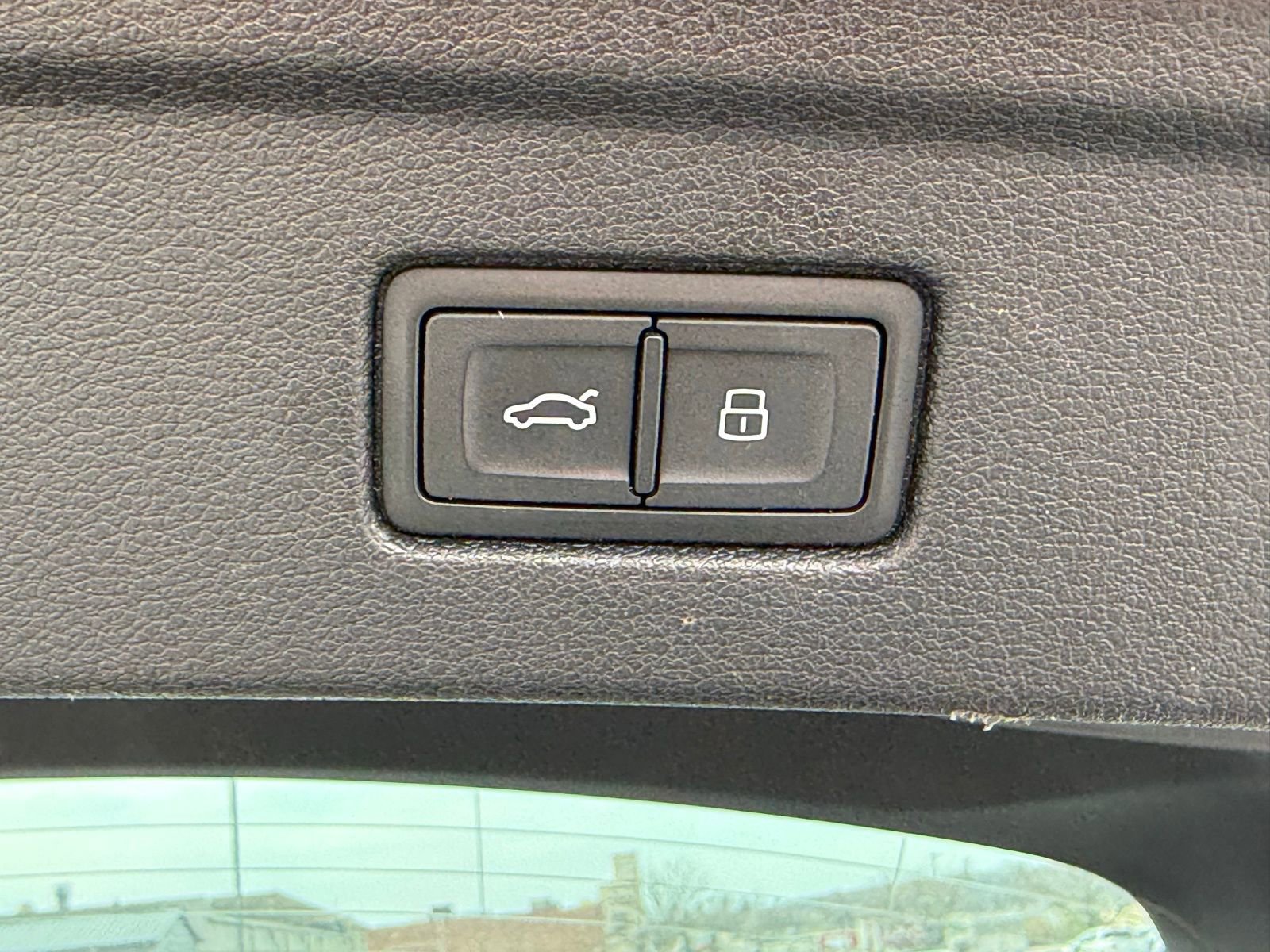 Used 2019 Audi RS 5 Sportback w/ Black Optic Carbon Package image 40