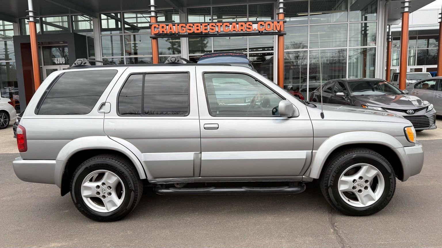 Used 2001 INFINITI QX4 4WD w/ (S02) Sport Pkg