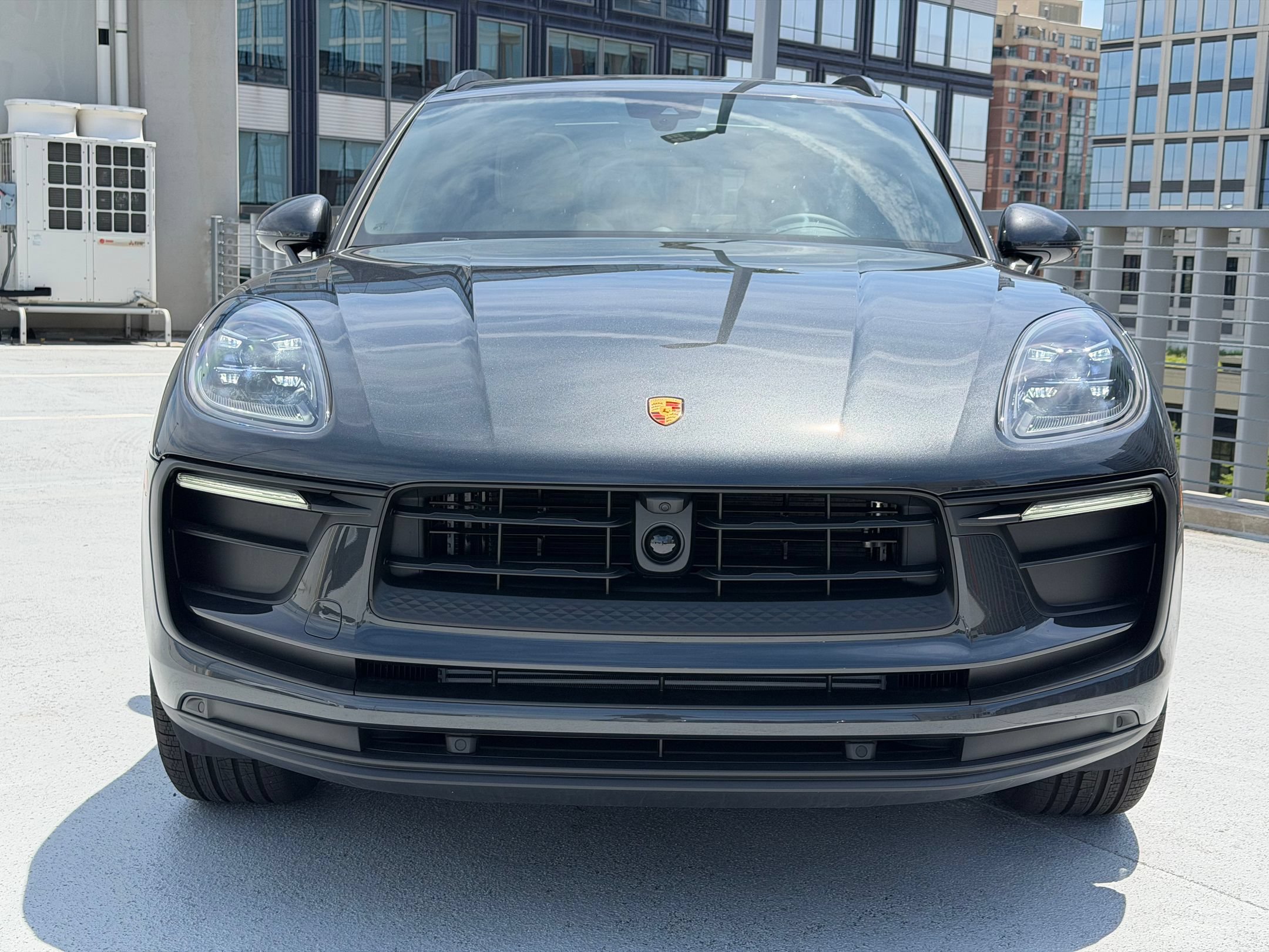 Used 2026 Porsche Macan AWD/4WD image 10