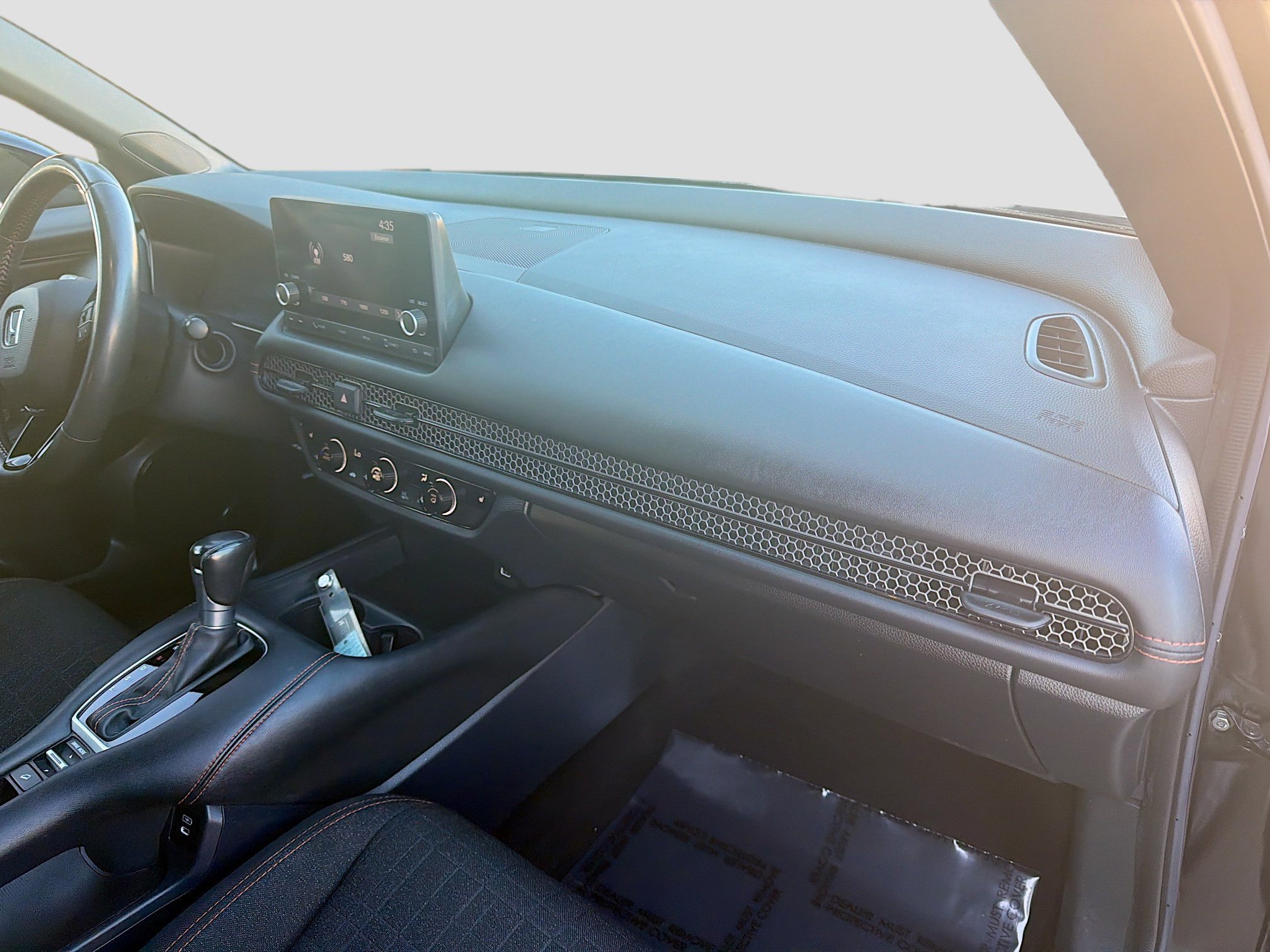 Used 2024 Honda HR-V Sport image 32