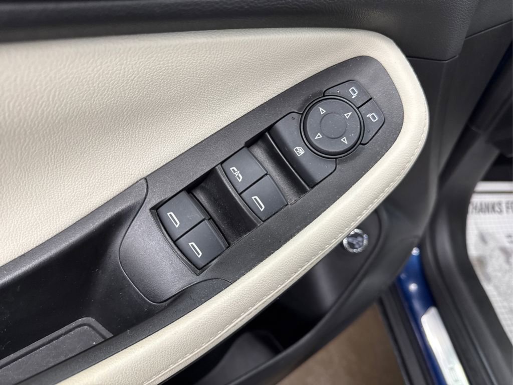 Used 2023 Buick Encore GX Essence w/ Advanced Technology Package image 38