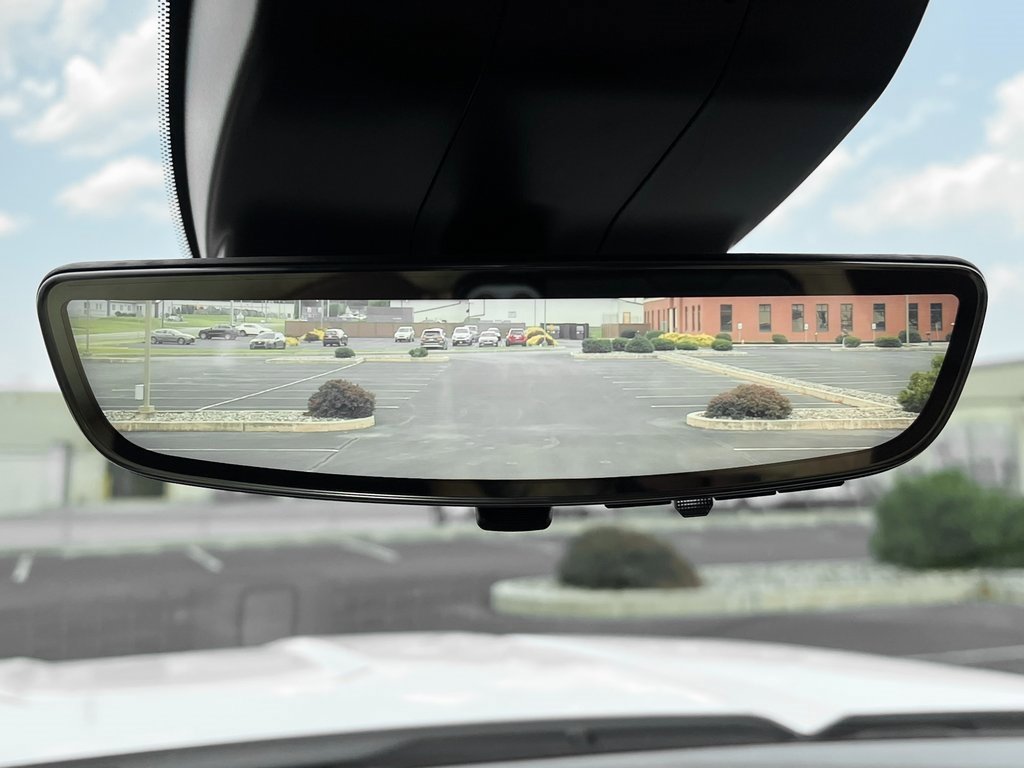 Used 2025 GMC Sierra 3500 Denali Ultimate image 9
