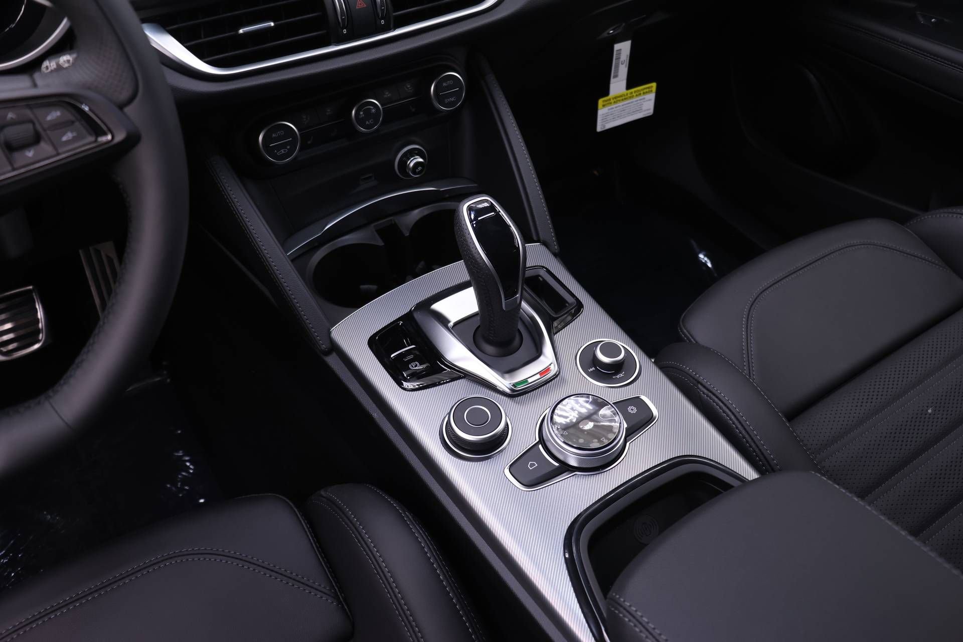 New 2026 Alfa Romeo Stelvio Sprint image 14