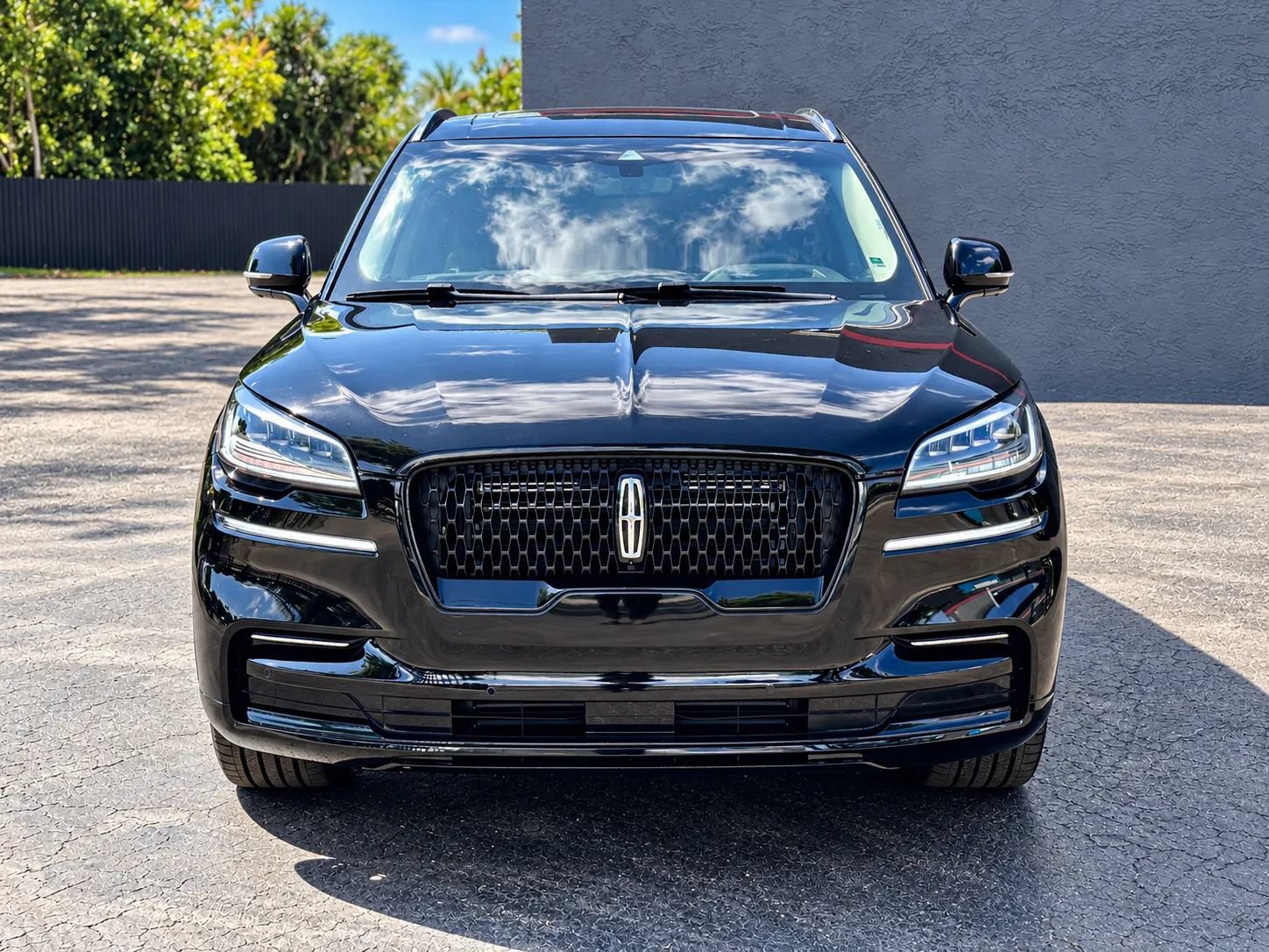Used 2023 Lincoln Aviator Reserve w/ Equipment Group 201A RWD image 4